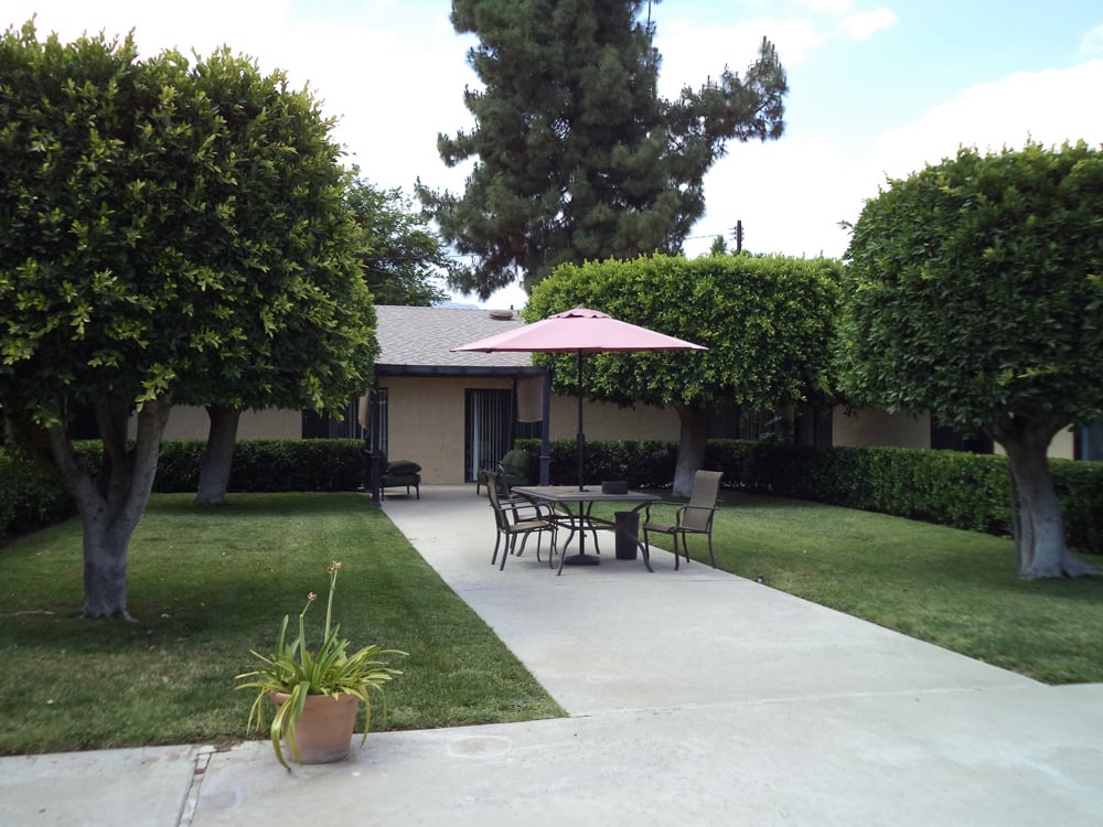 Main-Courtyard3